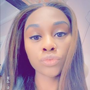 Meet your Posher, Andrea